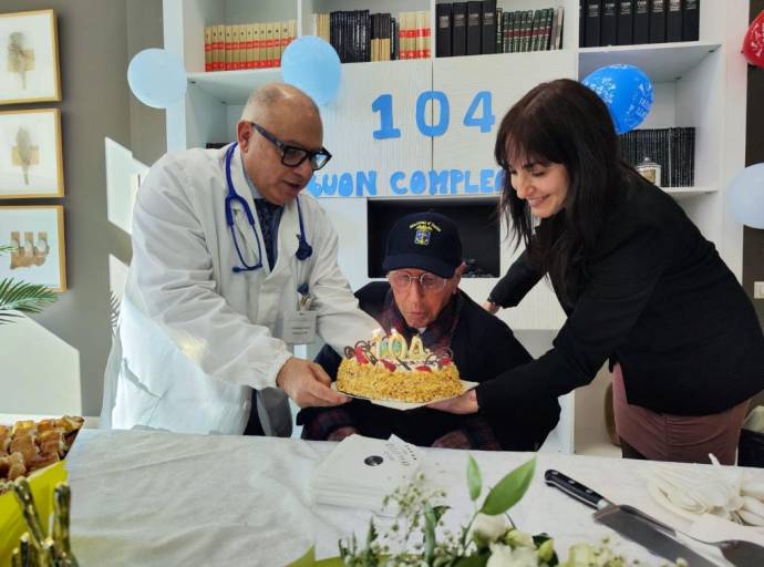 Compleanno speciale alla RSA Richelmy di Torino, dove nonno Francesco ha spento ben 104 candeline